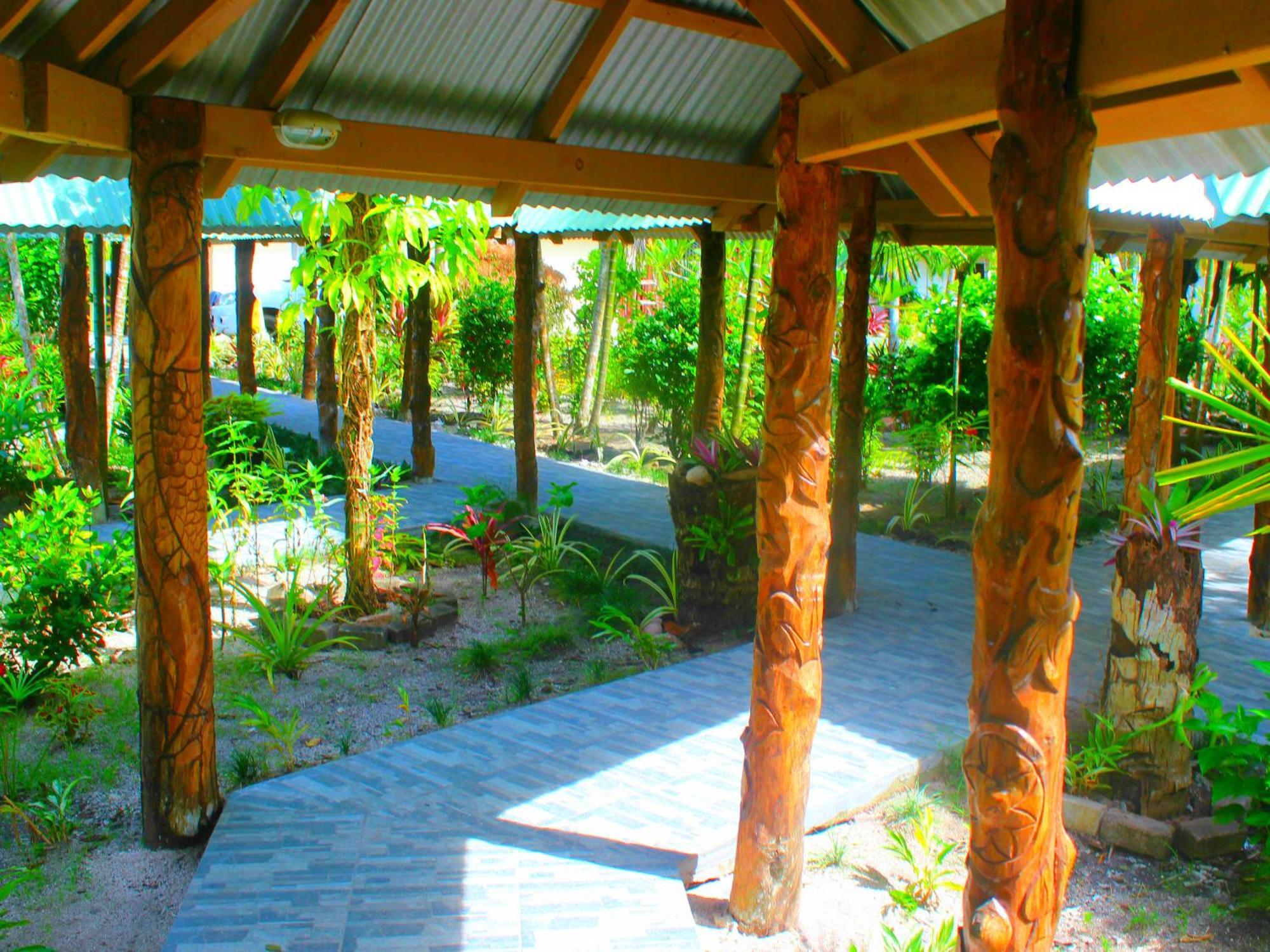 Le Uaina Beach Resort Faleapuna Exteriér fotografie